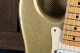 Fender Custom Shop 1955 Stratocaster Relic HLE Gold-4.jpg